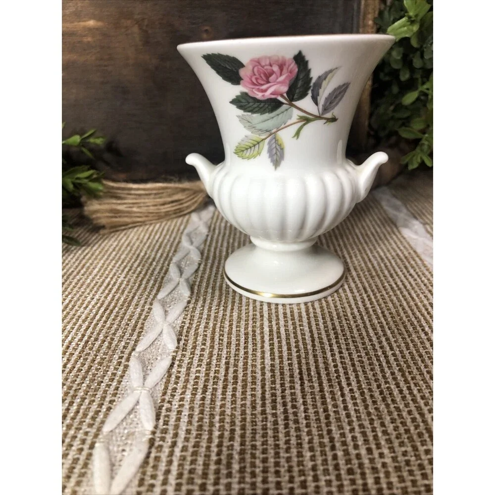 Vintage Wedgwood Miniature Hathaway Rose Floral Urn Bud Vase Bone China England